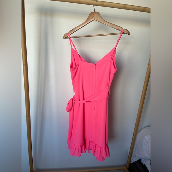 Lilly Pulitzer Like New ✨Alisa Lileeze Pink Wrap Dress, Size 4 - Picture 3 of 11